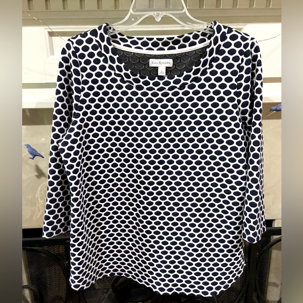 Kim Rogers top, size Large, excellent condition.